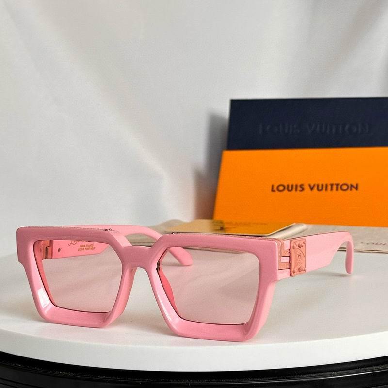 LV Sunglasses 253